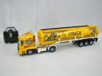 23687 - R/C Scale Oil Truck