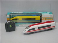32558 - 4 CH R/C Train with music